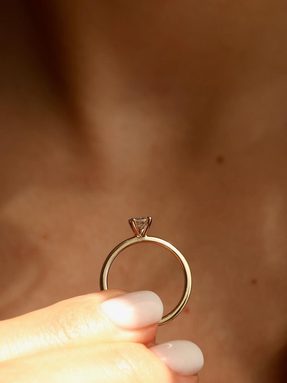 Classic Oval Cut Ring studio view v3