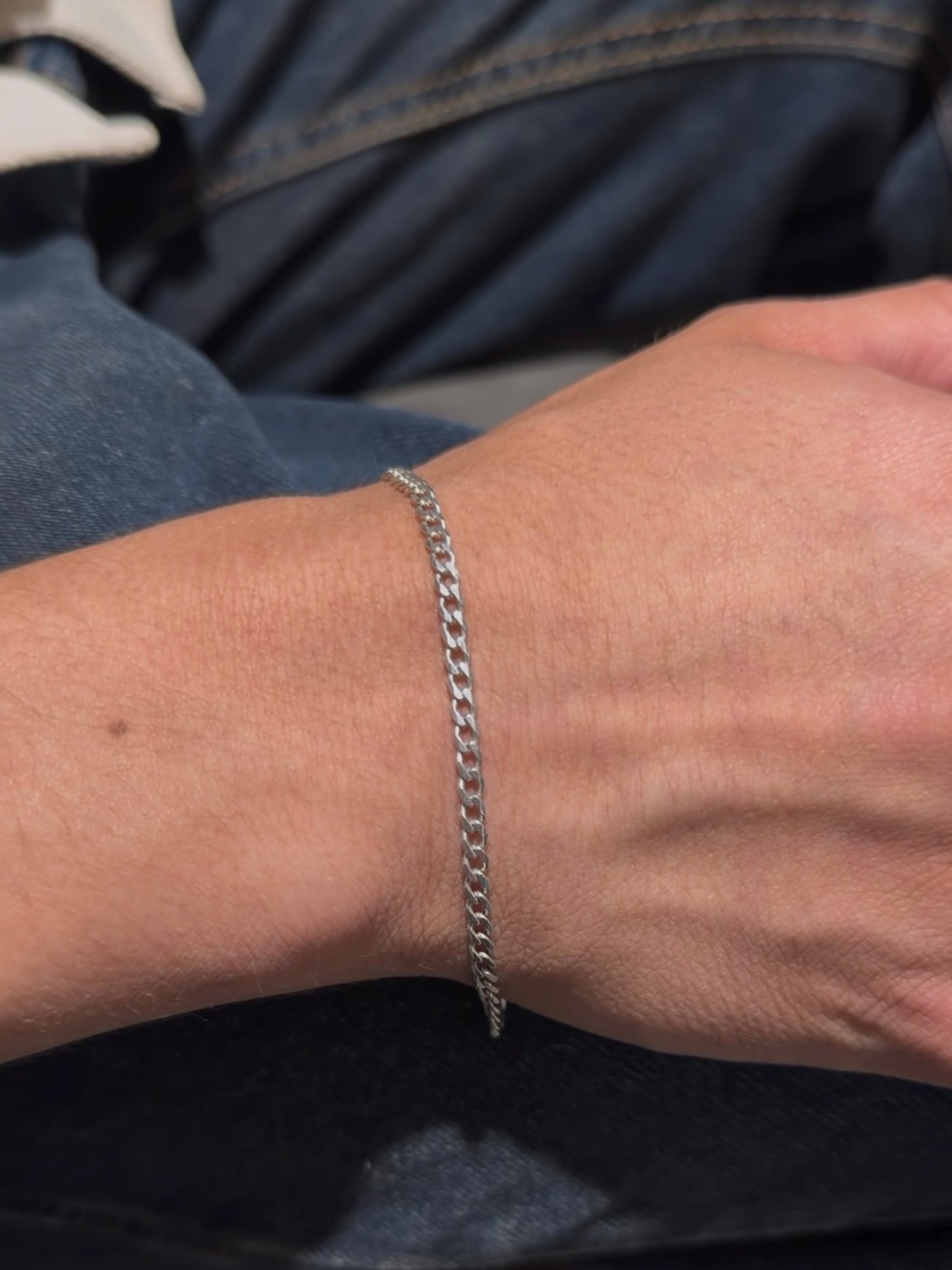 Cuban Chain Bracelet in white metal